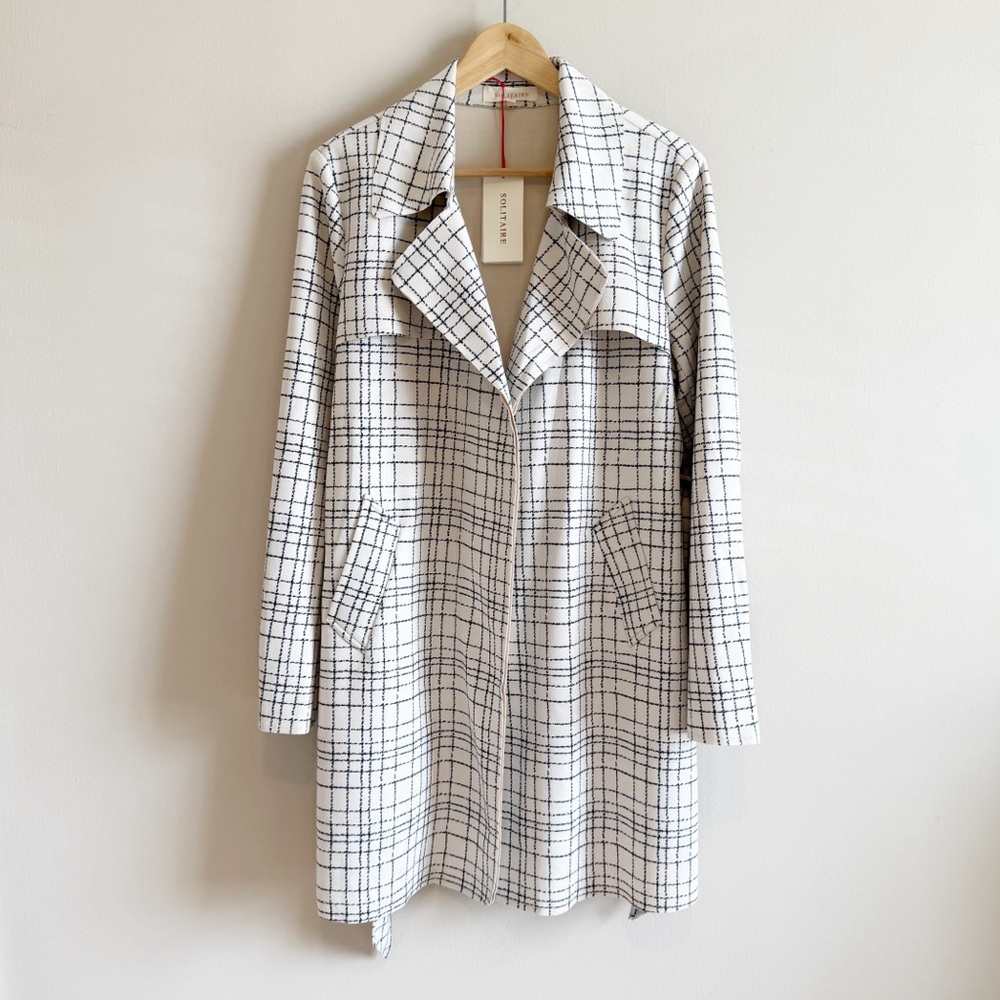 solitaire | black and white pattern jacket NWT - image 3